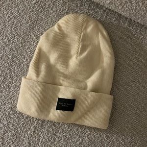 Rag n bone beanie - yellow. Worn 2x